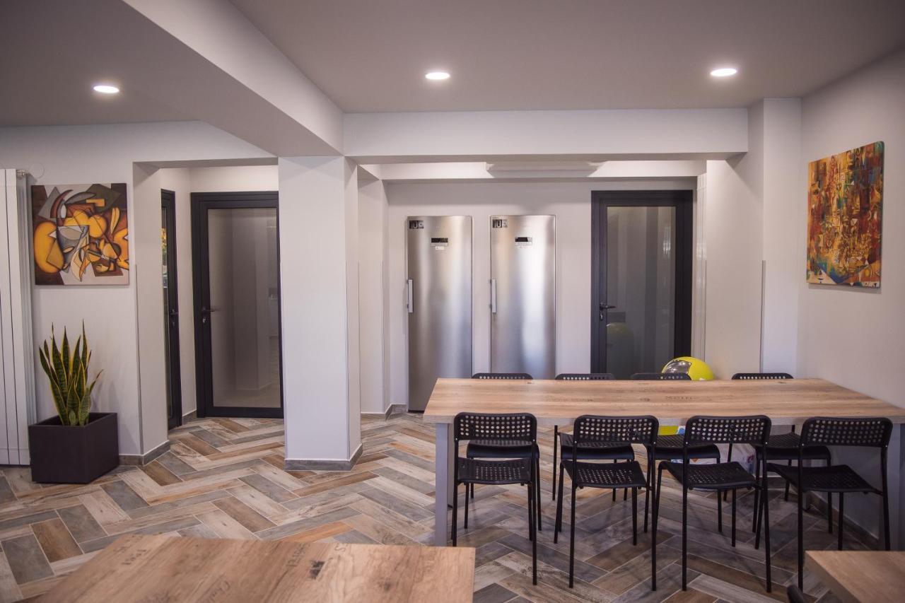 Dorm Bg Pet-Friendly Aparthotel Stara Zagora Esterno foto