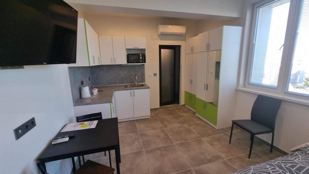 Dorm Bg Pet-Friendly Aparthotel Stara Zagora Esterno foto